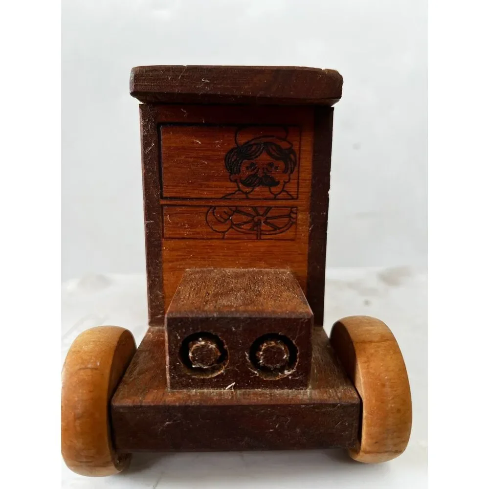 preppy old money Vintage wooden truck car LL Bean Toystalgia 1980s collectible